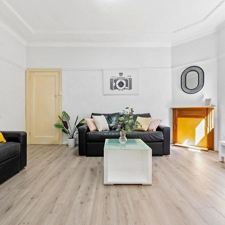 Burwood Newly Renovated 2 Bedroom Apartment Sidney Dış mekan fotoğraf